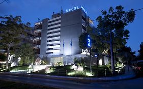 The Crystal Blue Hotel  2*