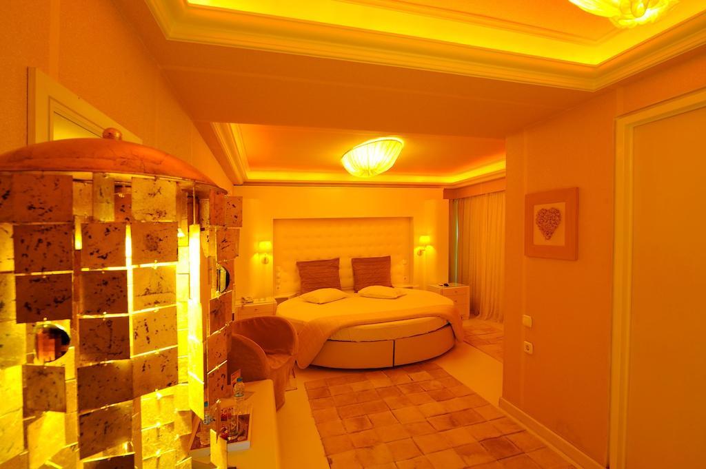 The Crystal Blue Hotel Athene Kamer foto